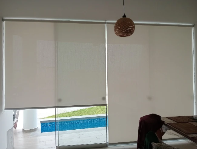 cortinas roller para sala